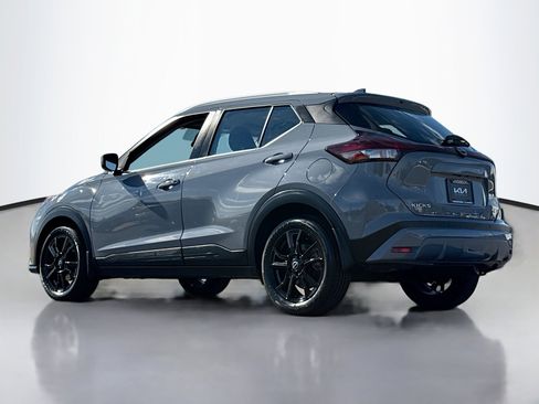 Used 2023 Nissan Kicks SV image 12