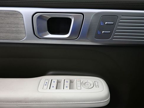 Used 2024 Hyundai Santa Fe Calligraphy FWD image 17