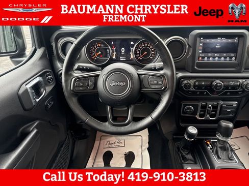Used 2022 Jeep Gladiator Sport AWD/4WD image 19