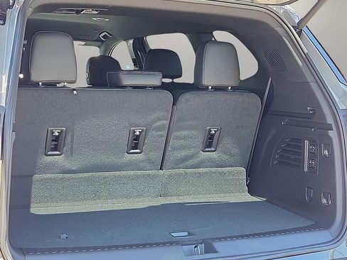 New 2026 Buick Enclave Sport Touring w/ Power Package FWD image 9