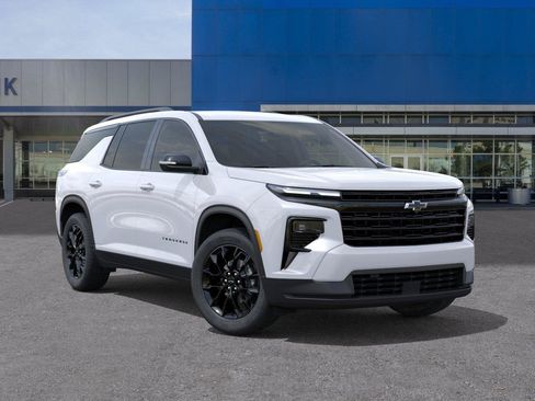 New 2026 Chevrolet Traverse LT w/ Midnight/Sport Edition FWD image 7