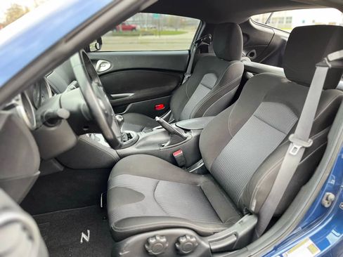 Used 2013 Nissan 370Z Touring w/ Sport Pkg image 11