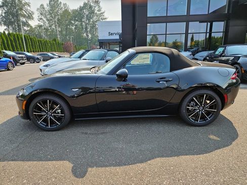 New 2026 MAZDA MX-5 Miata Grand Touring w/ Weather Package RWD image 2