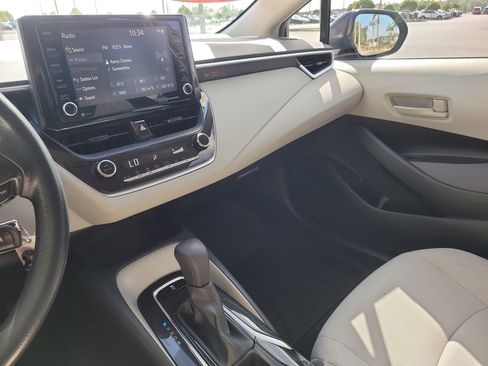 Certified 2022 Toyota Corolla LE image 19