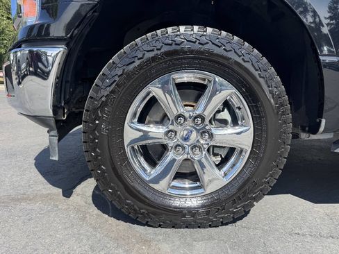 Used 2018 Ford F150 XLT w/ Equipment Group 301A Mid AWD/4WD image 19
