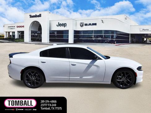 Used 2023 Dodge Charger SXT w/ Blacktop Package image 8