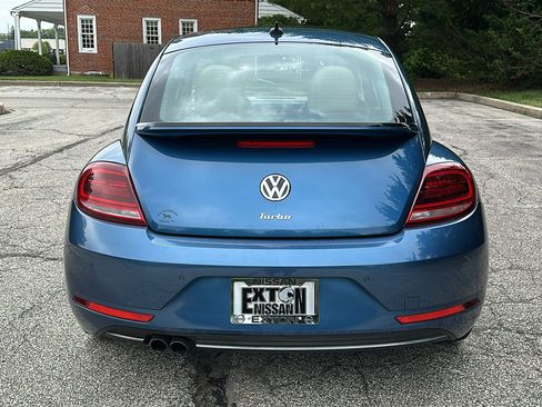 Used 2019 Volkswagen Beetle 2.0T SE FWD image 6