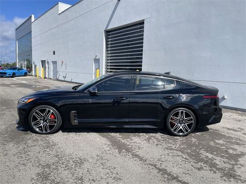 Used 2023 Kia Stinger GT2 image 2