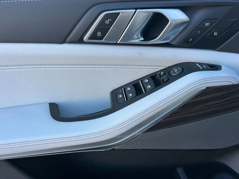 Used 2026 BMW X5 xDrive40i image 13