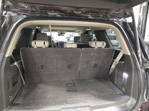 Used 2020 Ford Expedition XLT w/ Equipment Group 202A AWD/4WD image 12