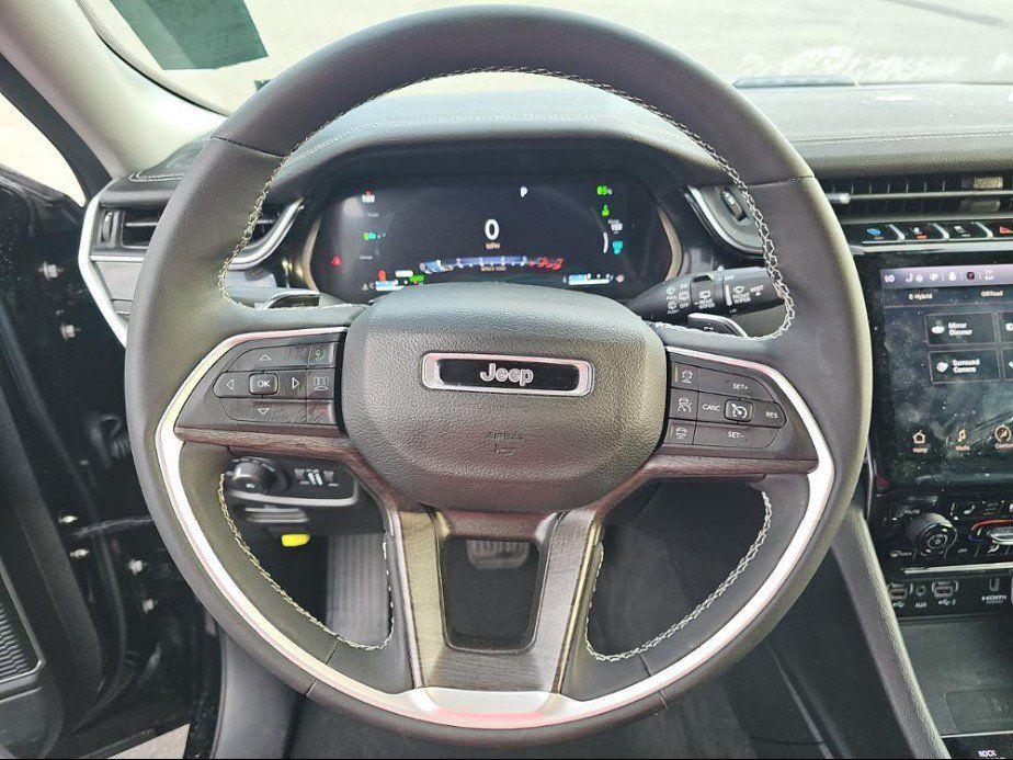 Used 2024 Jeep Grand Cherokee Limited 4xe AWD/4WD image 8