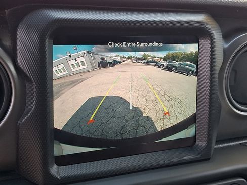 Certified 2023 Jeep Wrangler Unlimited Sport w/ Sun And Sound Package AWD/4WD image 18