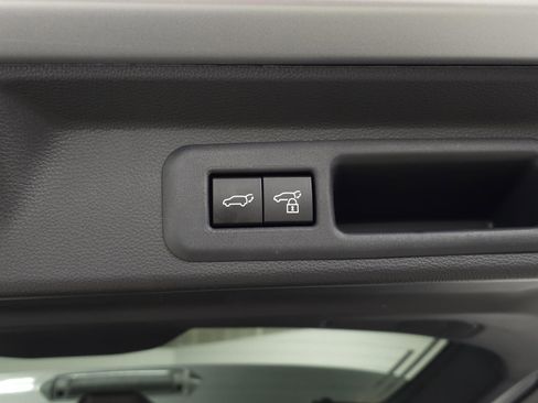 Used 2025 Toyota Sequoia Limited image 10