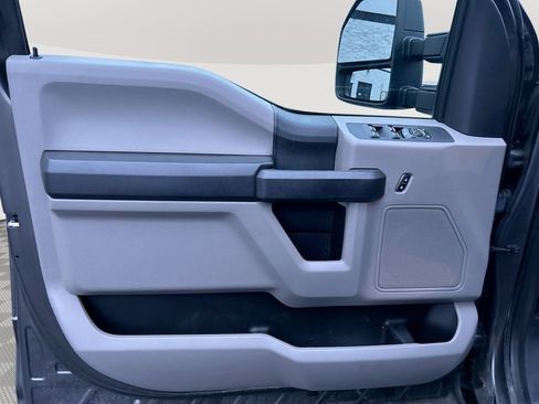 Used 2017 Ford F250 XL w/ STX Appearance Package image 22