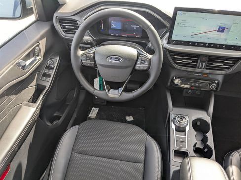 New 2026 Ford Escape BASE image 18