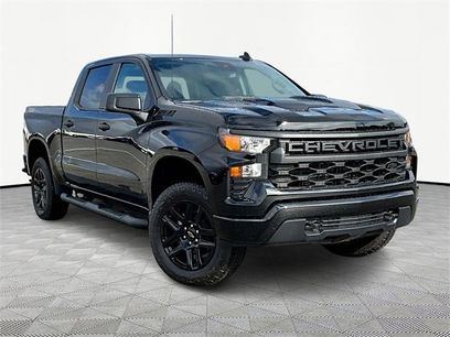 New 2026 Chevrolet Silverado 1500 Custom Trail Boss w/ Turbomax Blackout Package