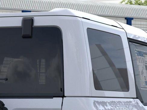 New 2026 Ford Bronco Badlands image 25