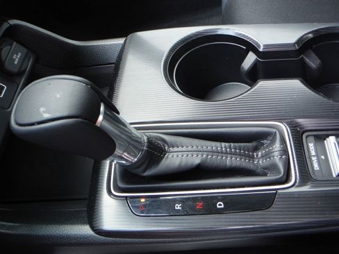 Used 2024 Honda Civic Sport image 18