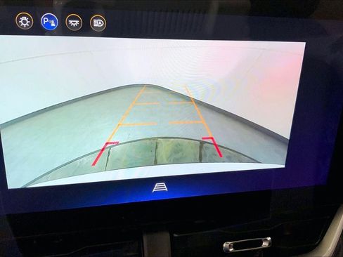 Used 2026 Chevrolet Equinox LT FWD image 23