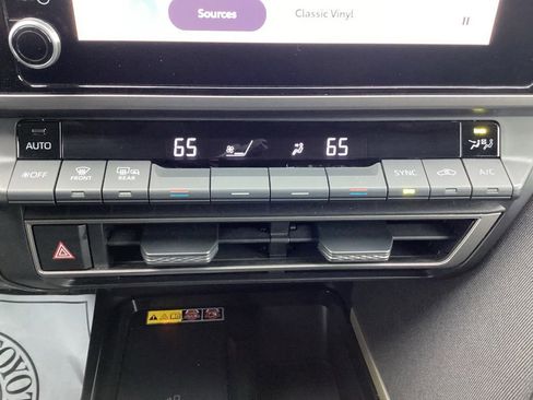 Used 2025 Toyota Camry LE image 18