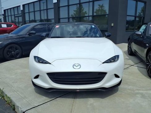 New 2026 MAZDA MX-5 Miata Club RWD image 2