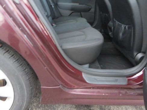 Used 2018 Kia Optima LX w/ 17" Alloy Wheels Package image 15