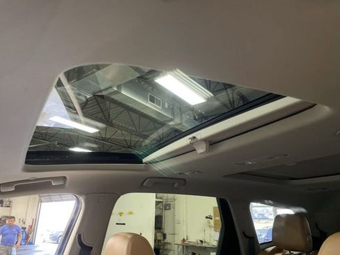 Used 2018 Buick Enclave Essence image 22