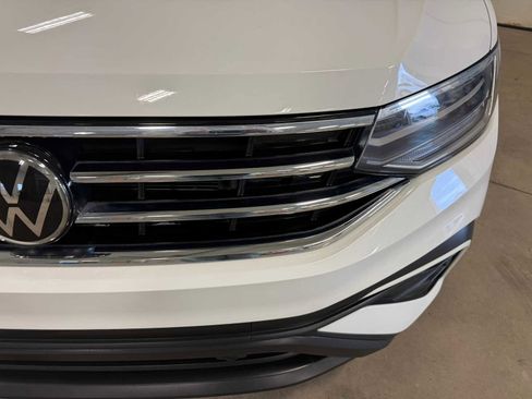 Certified 2022 Volkswagen Tiguan SE image 5