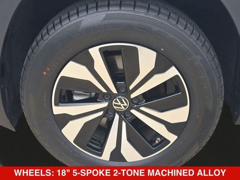 Used 2024 Volkswagen Atlas Cross Sport SE FWD image 12