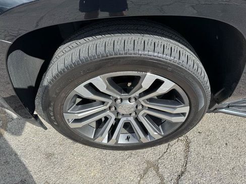 Used 2019 GMC Yukon Denali w/ Open Road Package AWD/4WD image 19