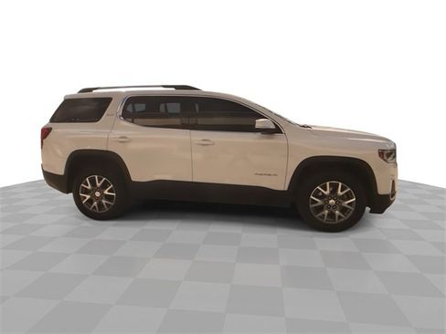 Certified 2021 GMC Acadia SLT w/ Preferred Package image 16