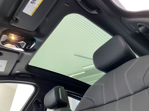 New 2026 BMW 740i xDrive w/ Executive Package image 15