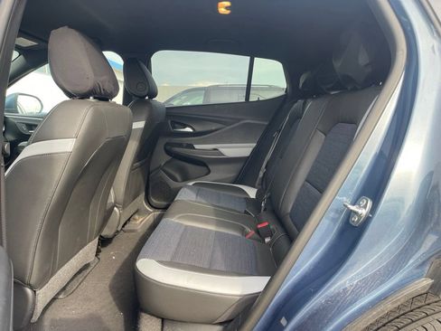 Used 2025 Buick Envista Preferred w/ Convenience I Package FWD image 12