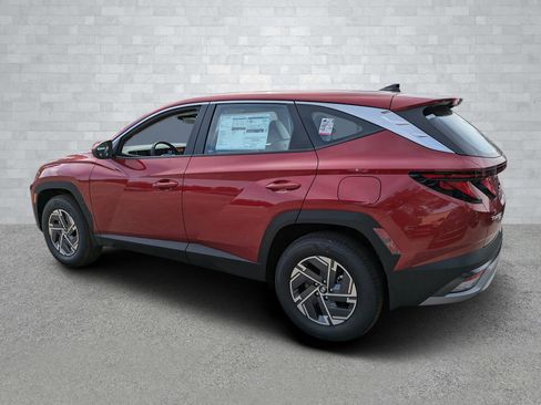 New 2026 Hyundai Tucson Blue SE image 7