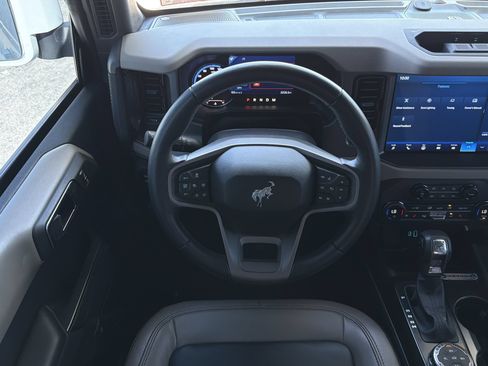 Used 2024 Ford Bronco Wildtrak AWD/4WD image 14