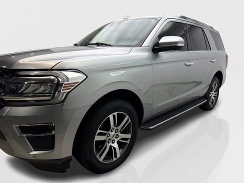 Used 2023 Ford Expedition Limited RWD image 11