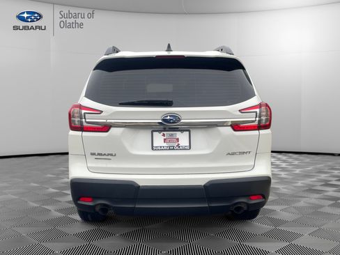 Certified 2023 Subaru Ascent 8-Passenger image 9