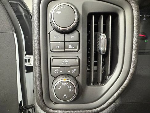 New 2026 Chevrolet Silverado 1500 W/T w/ WT Value Package image 18