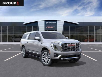 New 2026 GMC Yukon XL Denali w/ Sun & Power Step Package