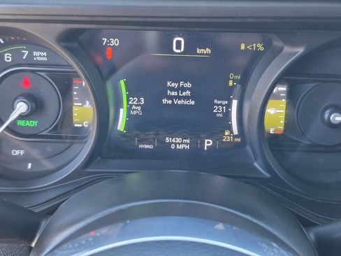 Used 2024 Jeep Wrangler Unlimited Sahara AWD/4WD image 21