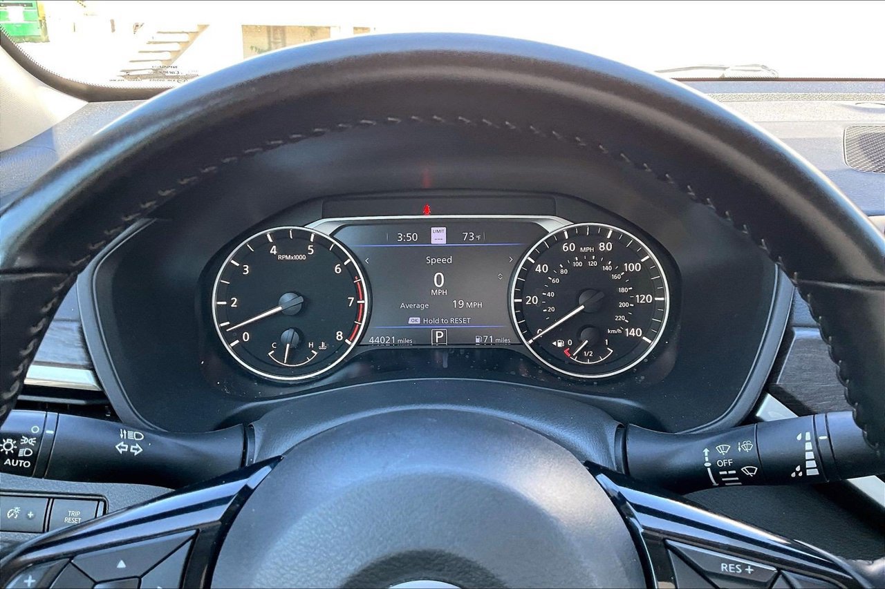 Used 2025 Nissan Altima 2.5 SV w/ SV Premium Package AWD/4WD image 10