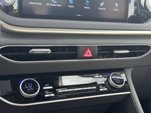 Certified 2023 Hyundai Sonata SEL w/ Cargo Package FWD image 18
