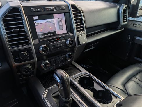Used 2020 Ford F150 Platinum w/ Equipment Group 701A Luxury AWD/4WD image 32