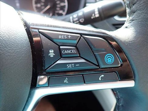 Used 2023 Nissan Altima 2.5 SV w/ SV Premium Package FWD image 24
