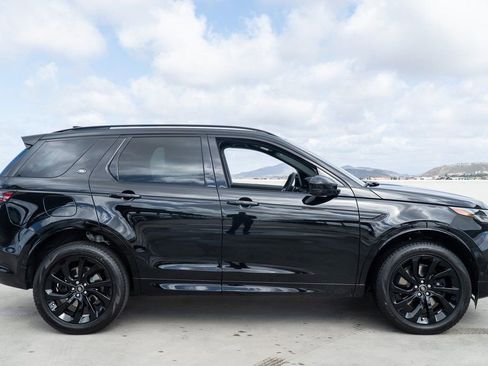 Certified 2025 Land Rover Discovery Sport Dynamic SE AWD/4WD image 7