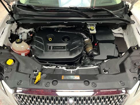 Used 2019 Lincoln MKC Select w/ Select Plus Package AWD/4WD image 37
