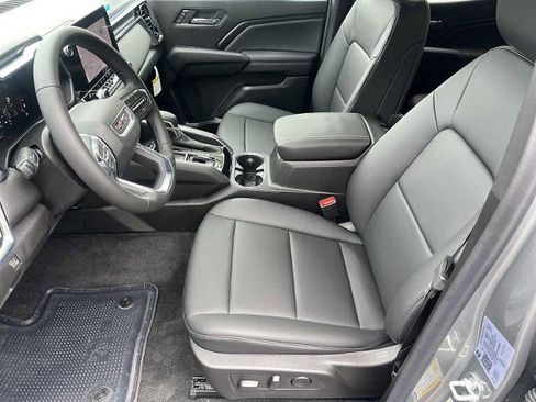 New 2026 GMC Canyon Elevation w/ Convenience Package image 17