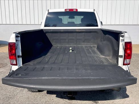 Used 2018 RAM 3500 Tradesman w/ Chrome Appearance Group image 40