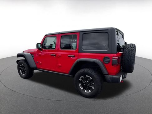 Used 2025 Jeep Wrangler Unlimited Rubicon AWD/4WD image 9