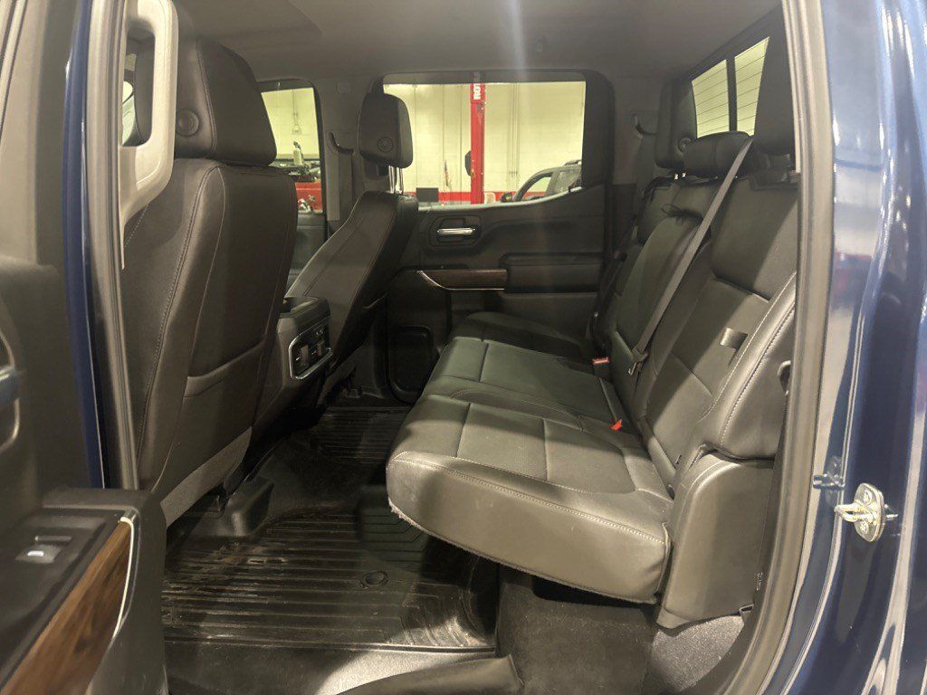 Used 2019 GMC Sierra 1500 SLT w/ SLT Premium Package AWD/4WD image 9